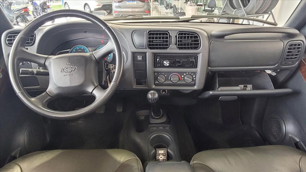 S10 2.4 MPFI EXECUTIVE 4X2 CD 8V FLEX 4P MANUAL S10 2.4 MPFI EXECUTIVE 4X2 CD 8V FLEX 4P MANUAL
