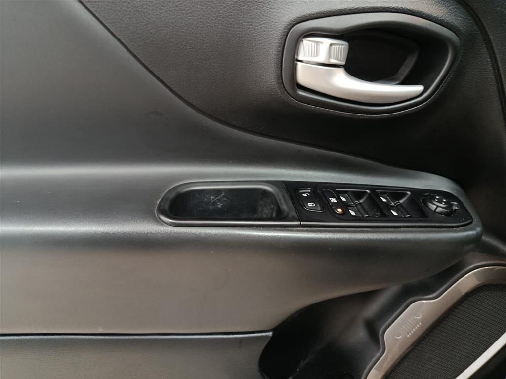 RENEGADE 1.3 T270 TURBO FLEX LONGITUDE AT610