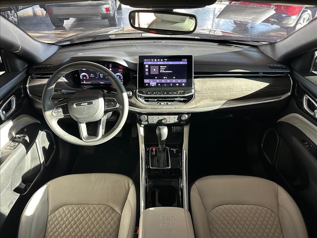 COMMANDER 1.3 T270 TURBO FLEX LIMITED AT66