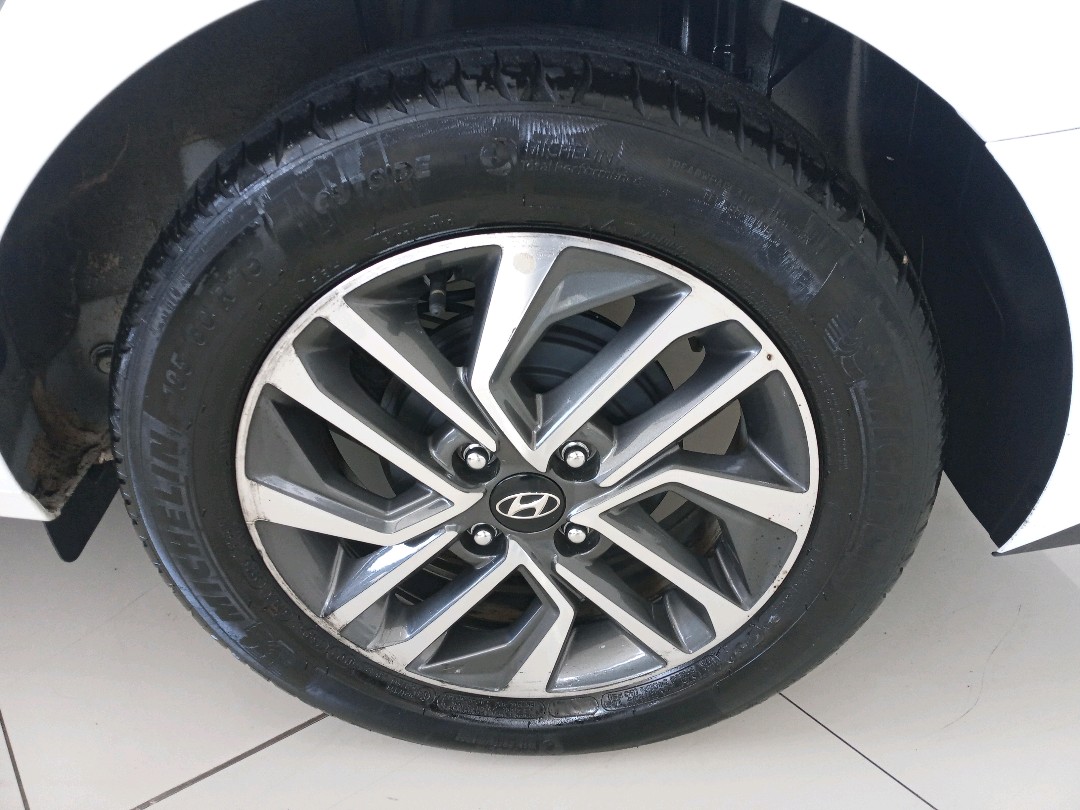 Hyundai-HB20S-1.0 12V FLEX LIMITED PLUS MANUAL