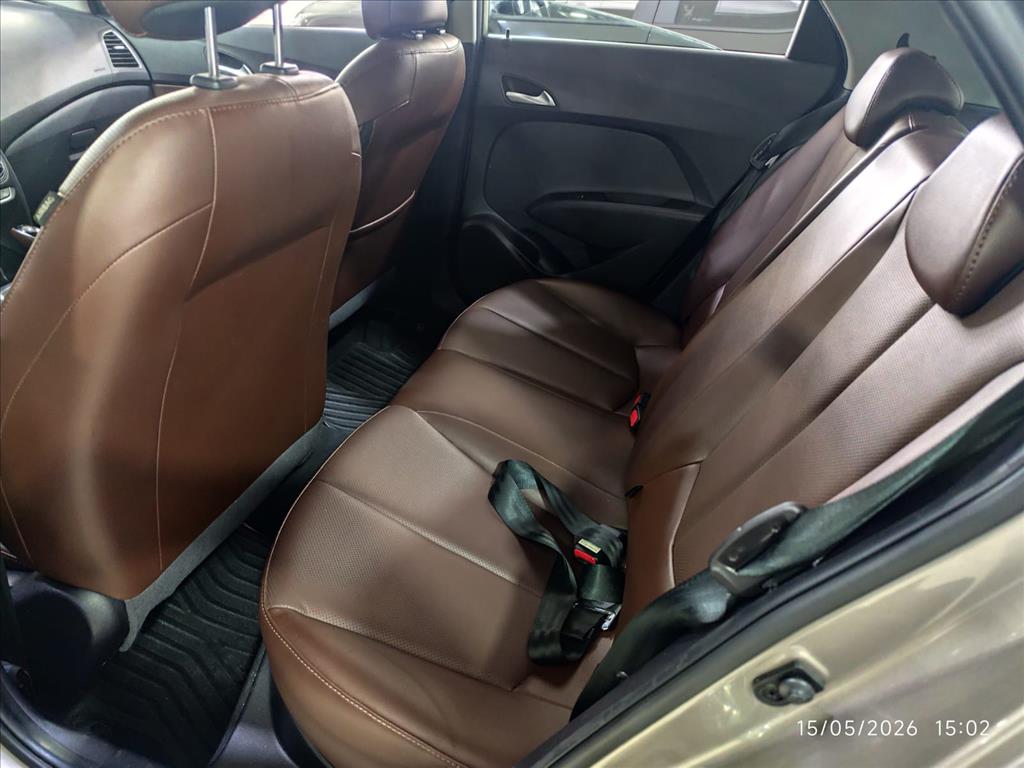 Hyundai-HB20-1.6 PREMIUM 16V FLEX 4P AUTOMÁTICO