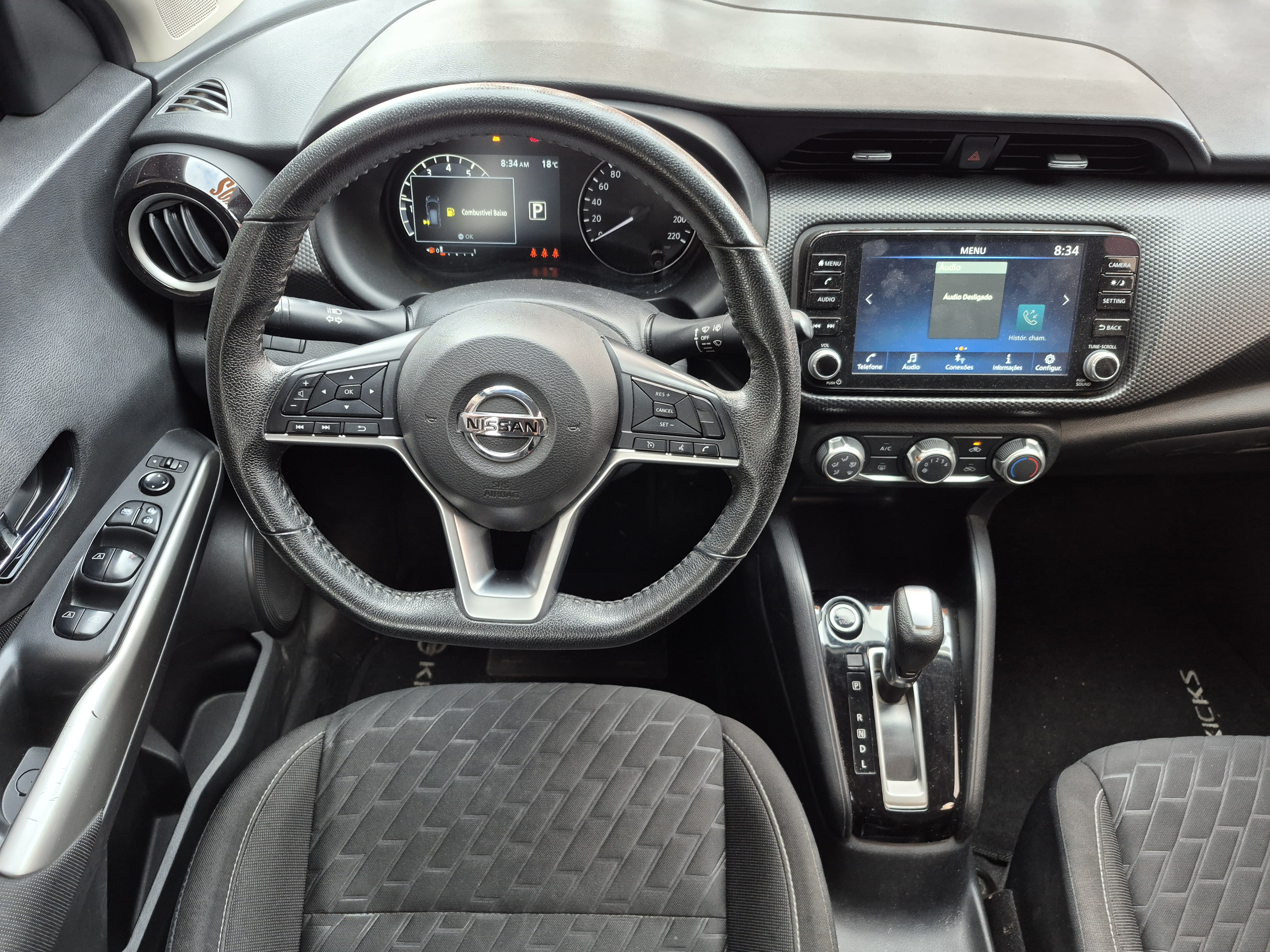 NISSAN KICKS