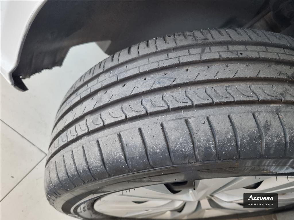 VOYAGE 1.0 12V MPI TOTALFLEX 4P MANUAL13