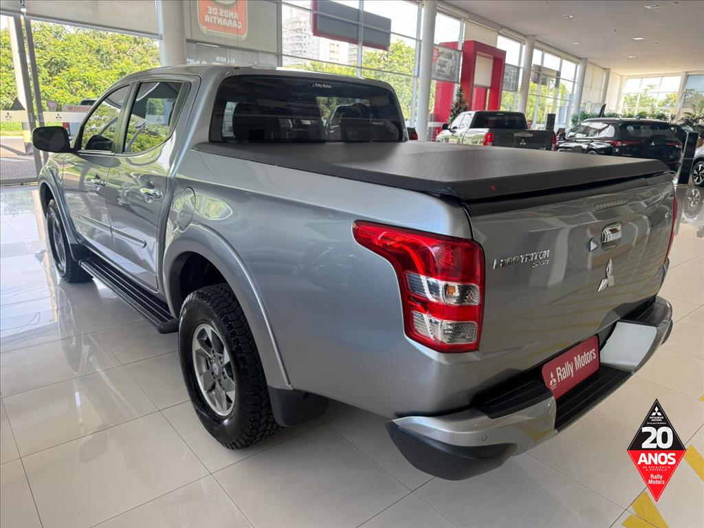 Mitsubishi-L200 TRITON-2.4 16V TURBO DIESEL SPORT HPE CD 4P 4X4 AUTOMÁTICO