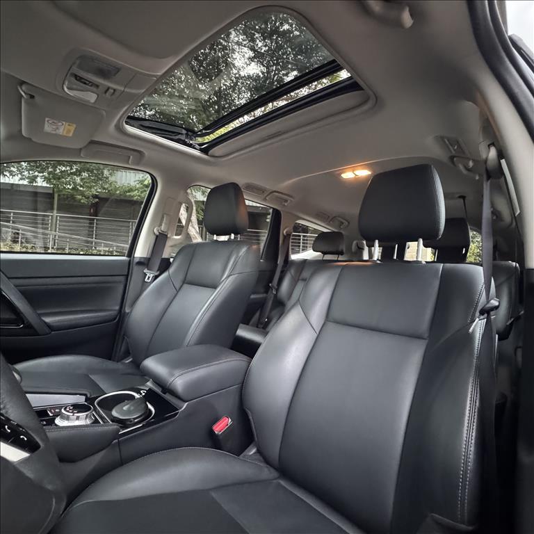Mitsubishi-PAJERO SPORT-2.4 16V MIVEC TURBO DIESEL LEGEND AWD AUTOMÁTICO