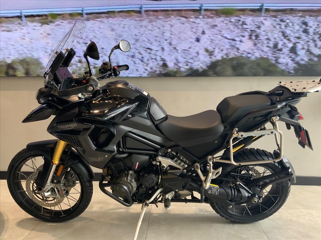 TRIUMPH-TIGER-1200 RALLY BLACK EDITION