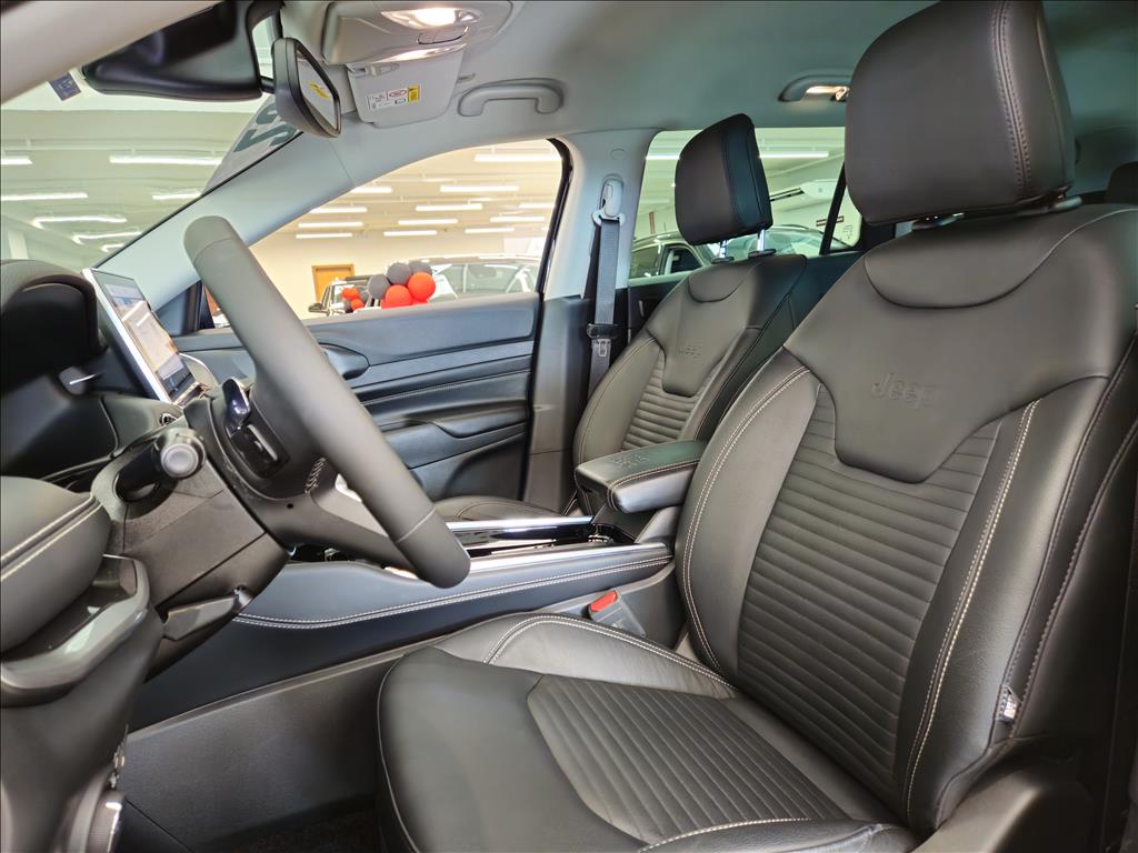 COMMANDER 1.3 T270 TURBO FLEX LONGITUDE AT67