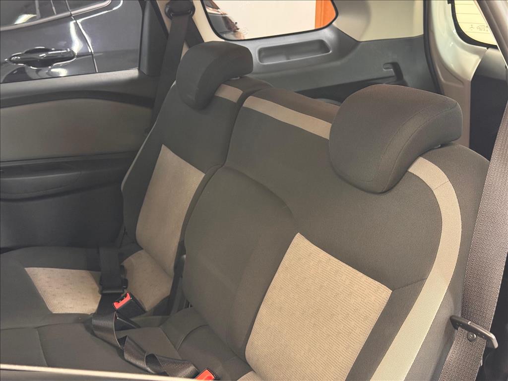 SPIN 1.8 LT 8V FLEX 4P MANUAL7