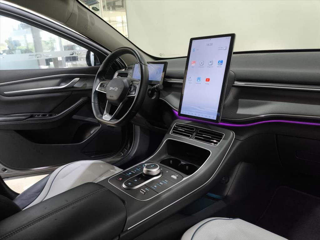 KING 1.5 DM-I PHEV GS AUTOMÁTICO4