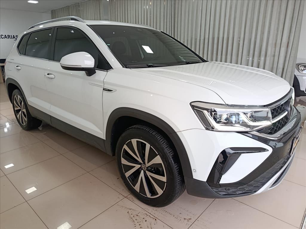 TAOS 1.4 250 TSI TOTAL FLEX HIGHLINE AUTOMÁTICO2