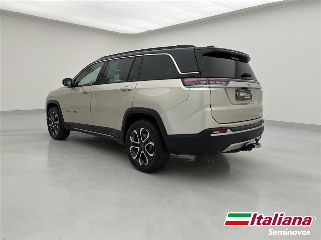 COMMANDER 1.3 T270 TURBO FLEX LIMITED AT62