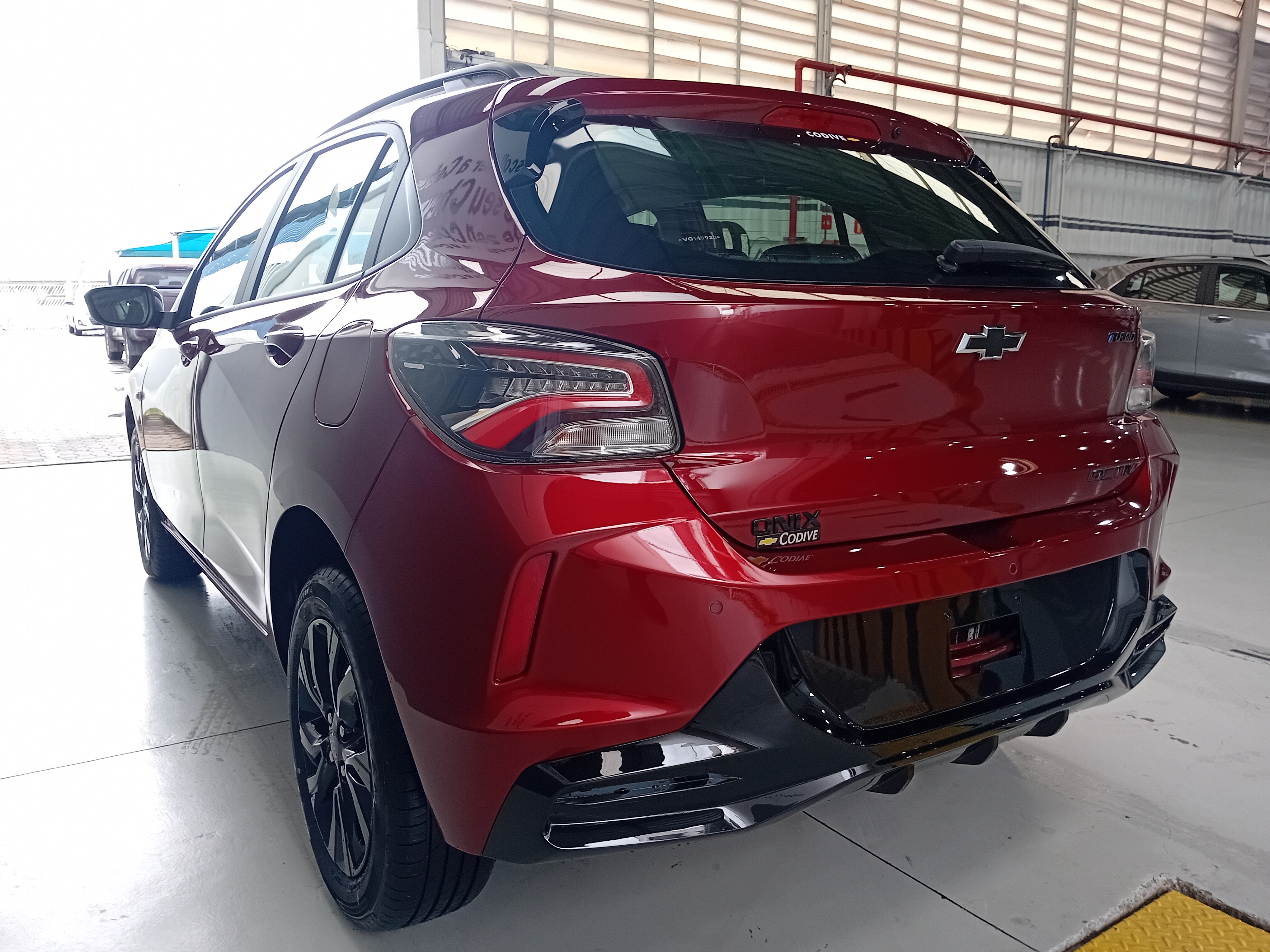ONIX 1.0 TURBO FLEX ACTIV AUTOMÁTICO3