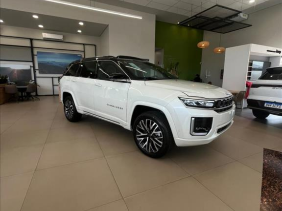 COMMANDER 2.2 TURBO DIESEL OVERLAND AT93