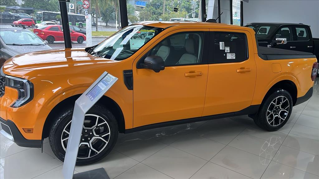 Ford-MAVERICK-2.5 HYBRID LARIAT e-CVT