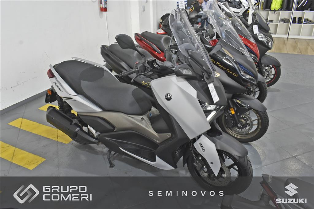 XMAX 250 CONNECTED ABS