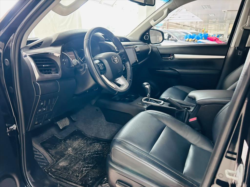HILUX 2.8 D-4D TURBO DIESEL CD SRX 4X4 AUTOMÁTICO7