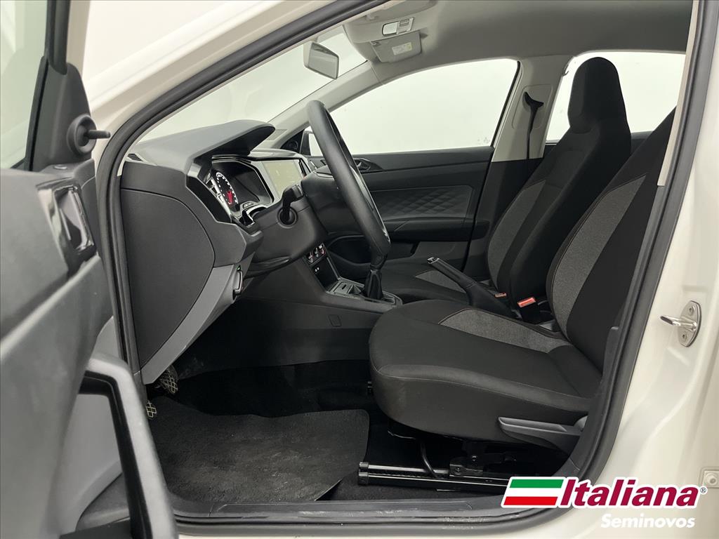 POLO 1.0 MPI TRACK MANUAL12
