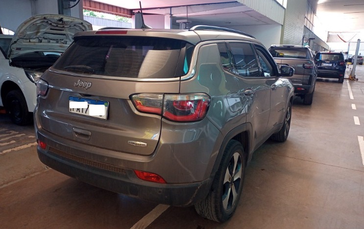 COMPASS 2.0 16V FLEX LONGITUDE AUTOMÁTICO3