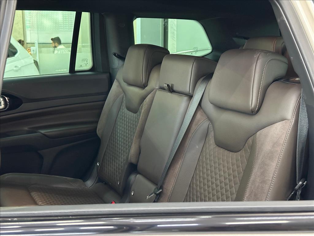 COMMANDER 1.3 T270 TURBO FLEX OVERLAND AT68