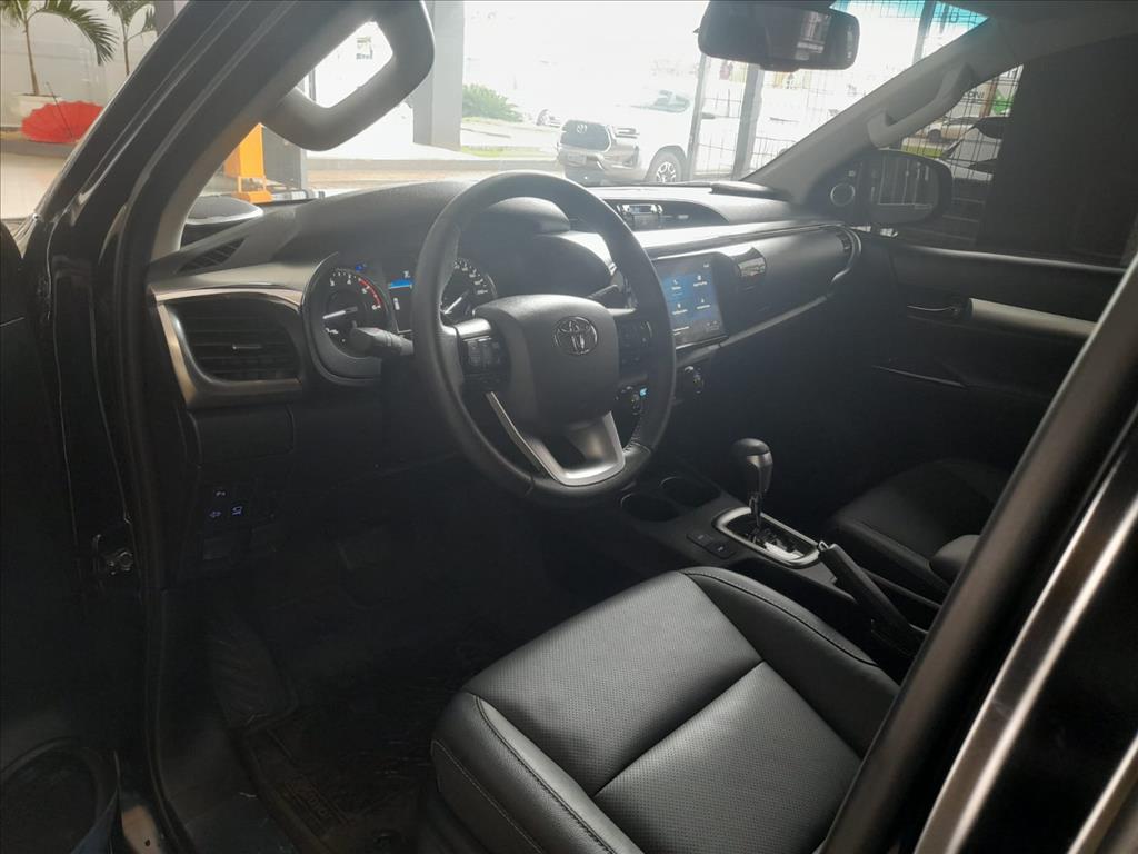 HILUX 2.8 D-4D TURBO DIESEL CD SRX 4X4 AUTOMÁTICO7