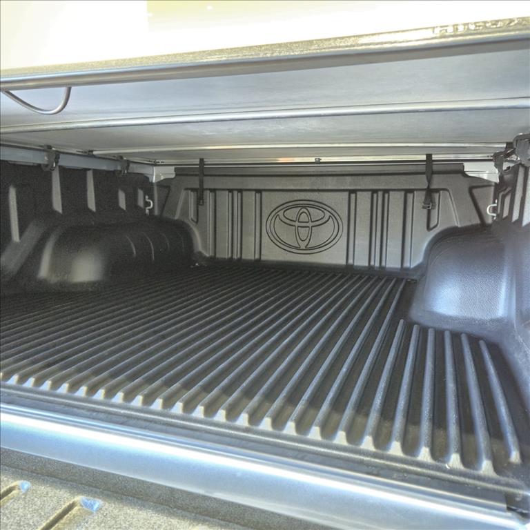 HILUX 2.8 D-4D TURBO DIESEL CD SR 4X4 AUTOMÁTICO15