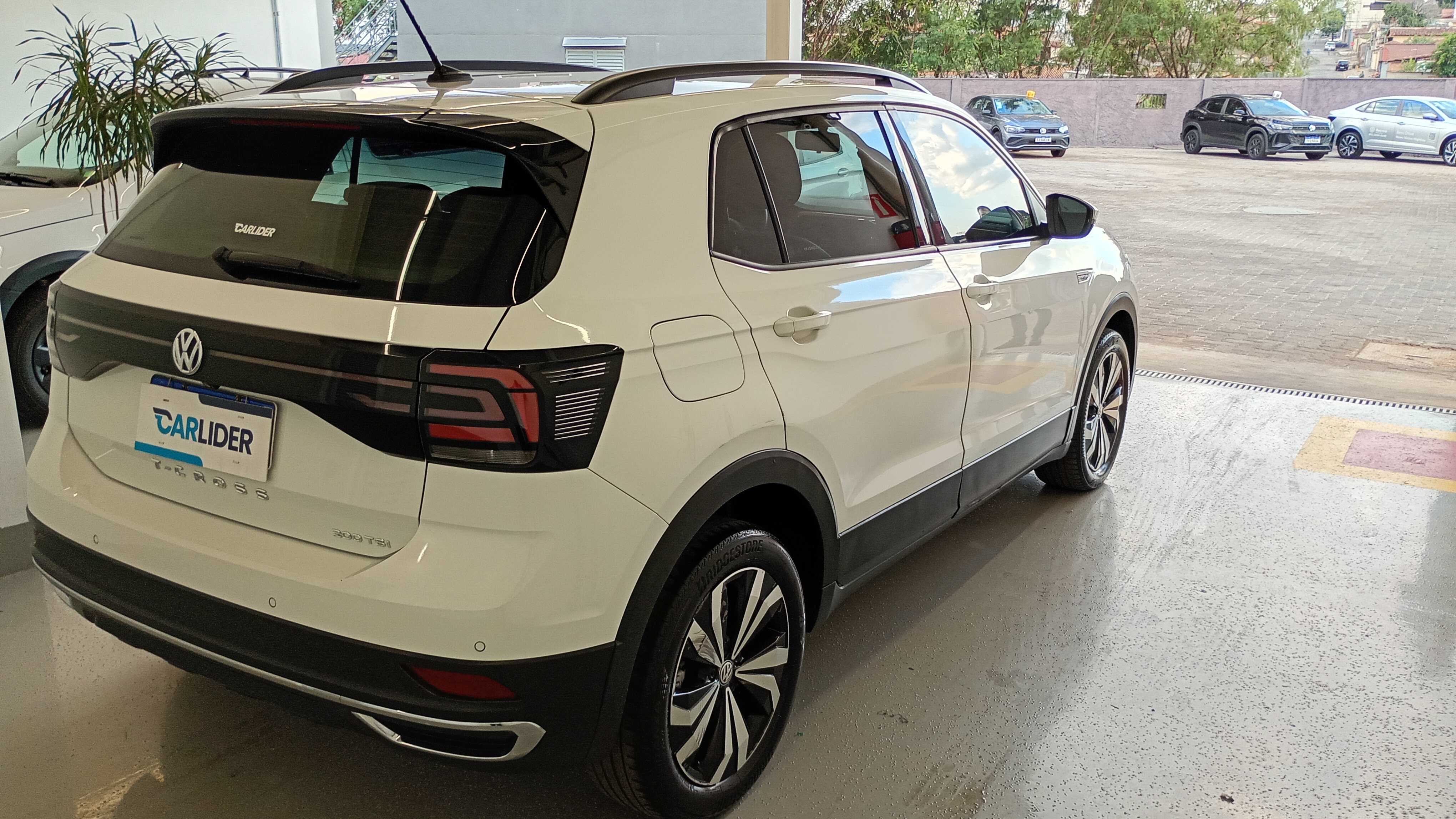T-CROSS 1.0 200 TSI TOTAL FLEX COMFORTLINE AUTOMÁTICO15