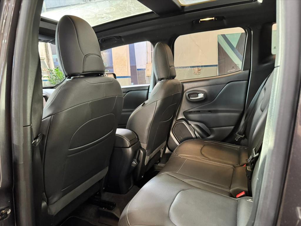 Jeep-RENEGADE-1.3 T270 TURBO FLEX S 4X4 AT9