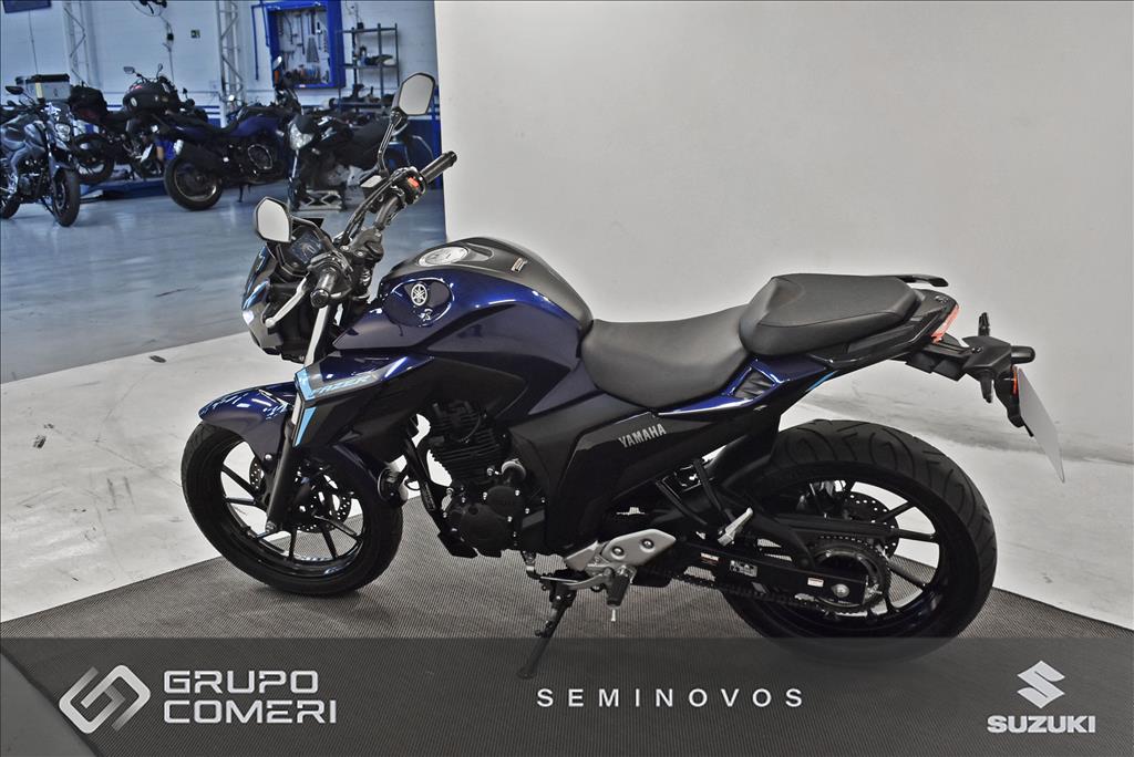 FAZER FZ25 CONNECTED ABS1