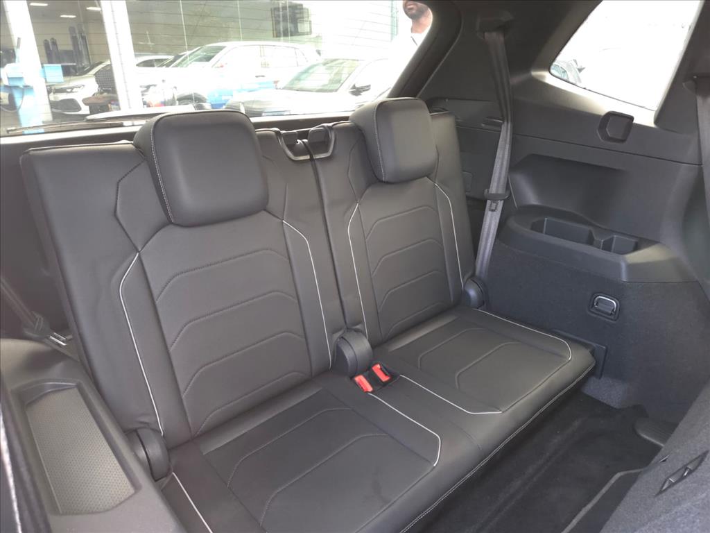 TIGUAN 2.0 300 TSI GASOLINA ALLSPACE R-LINE AUTOMÁTICO8