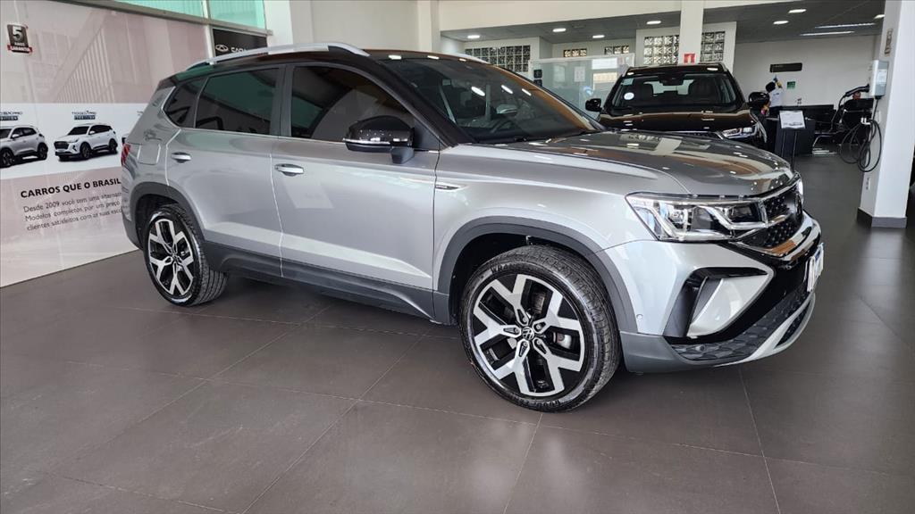 TAOS 1.4 250 TSI TOTAL FLEX HIGHLINE AUTOMÁTICO1