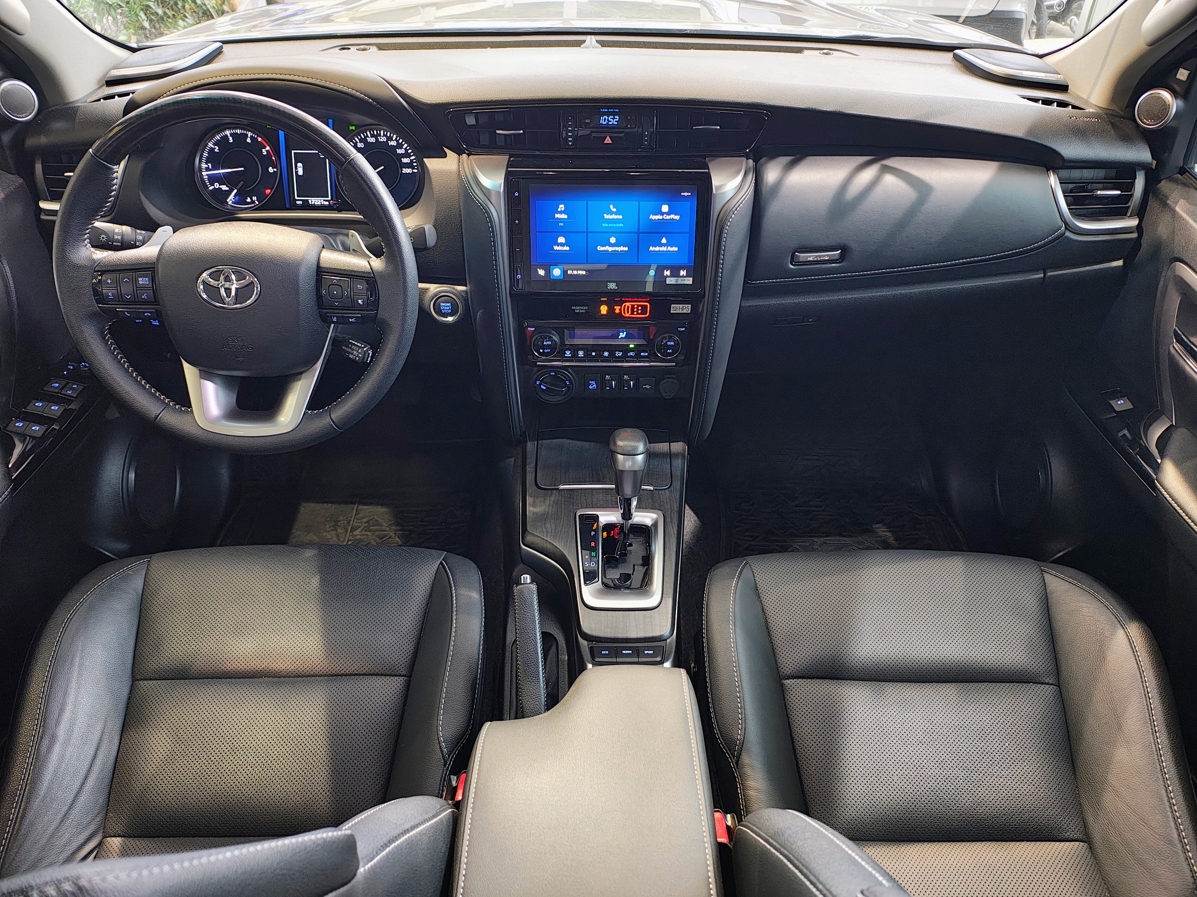 HILUX SW4 2.8 D-4D TURBO DIESEL SRX PLATINUM 7L 4X4 AUTOMÁTICO10