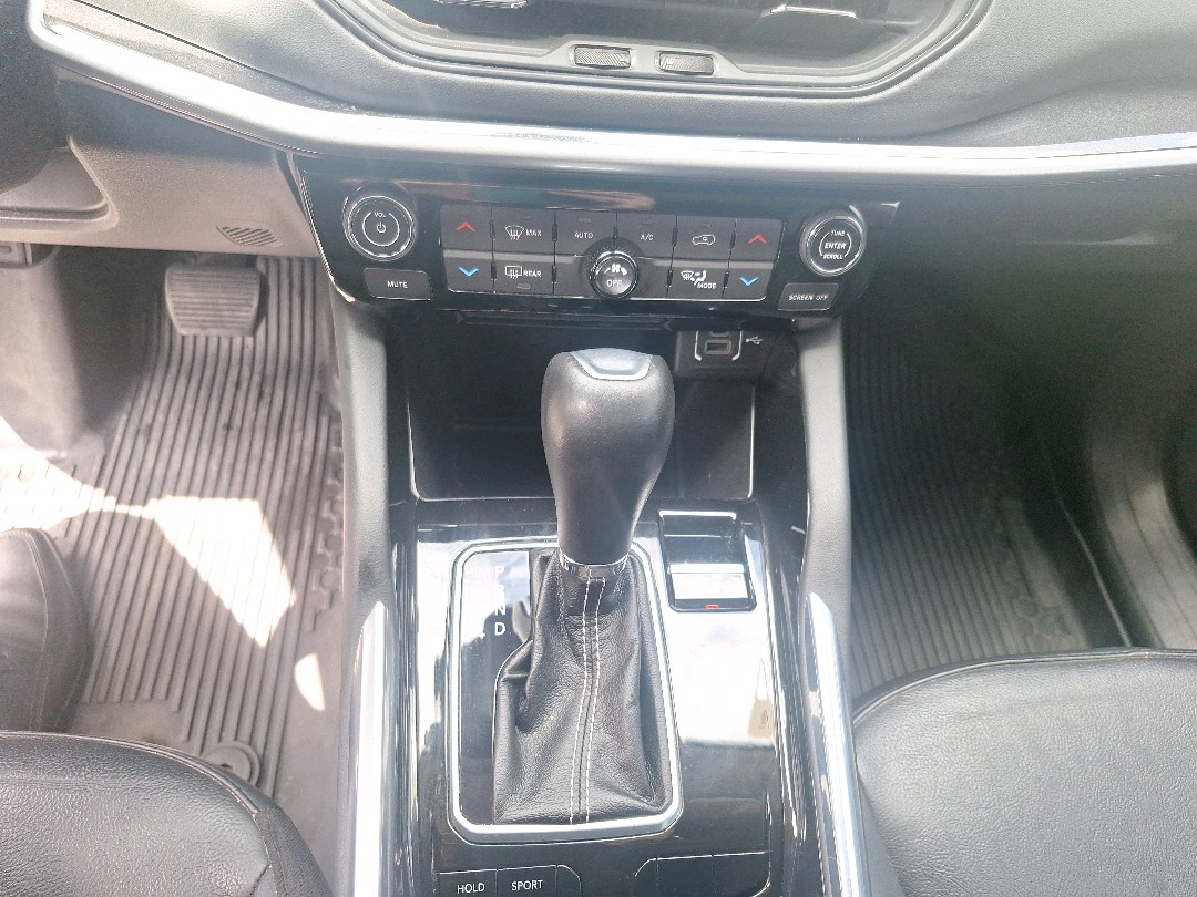 COMMANDER 1.3 T270 TURBO FLEX LONGITUDE AT615