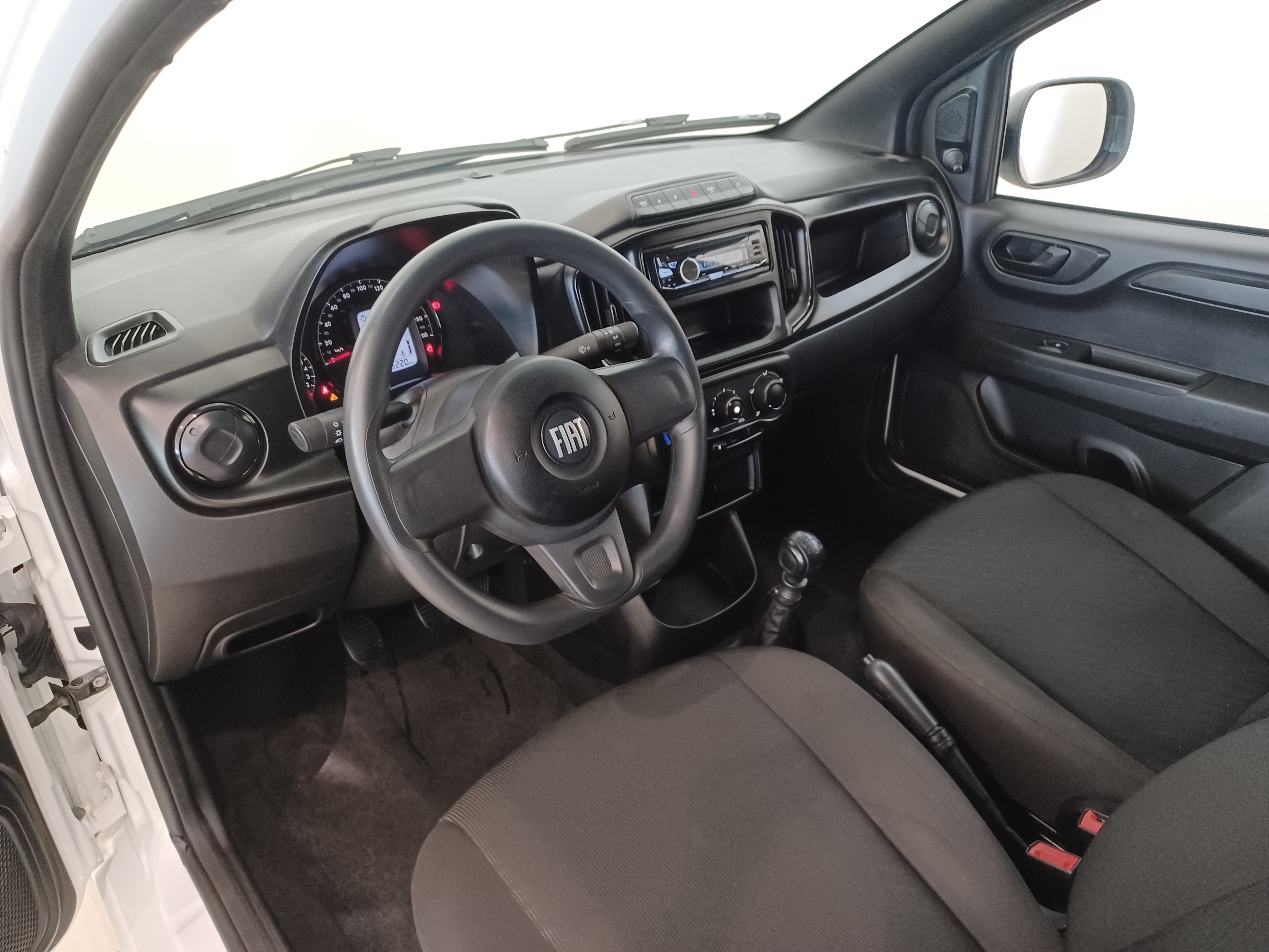 Fiat-FIORINO-1.4 MPI FURGÃO ENDURANCE 8V FLEX 2P MANUAL