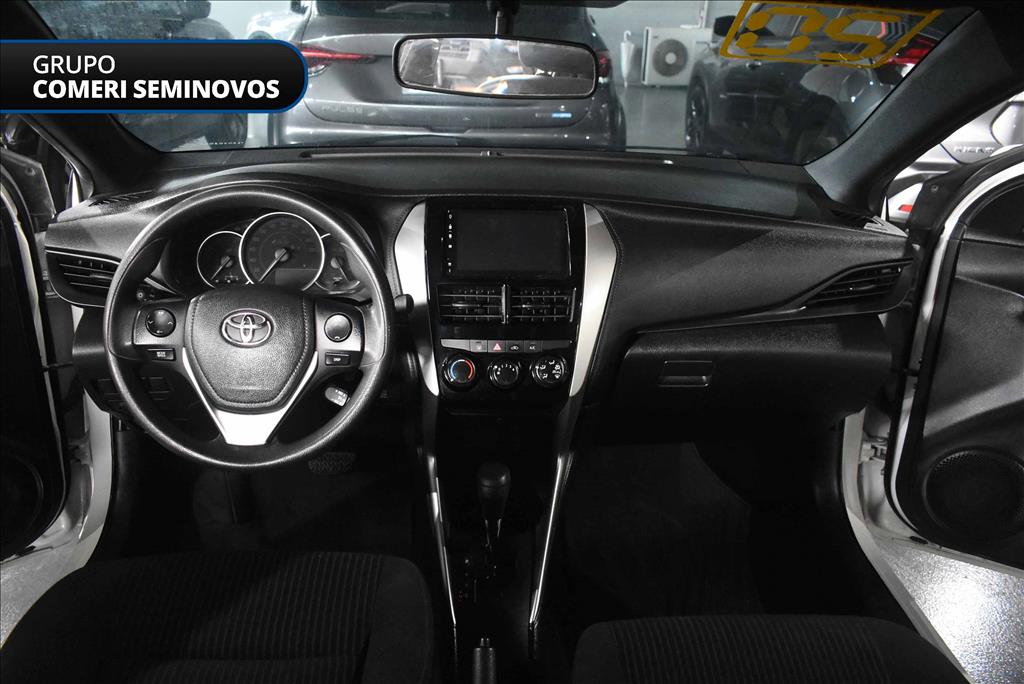 YARIS 1.3 16V FLEX XL LIVE MULTIDRIVE4