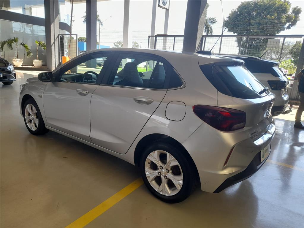 ONIX 1.0 TURBO FLEX AUTOMÁTICO5