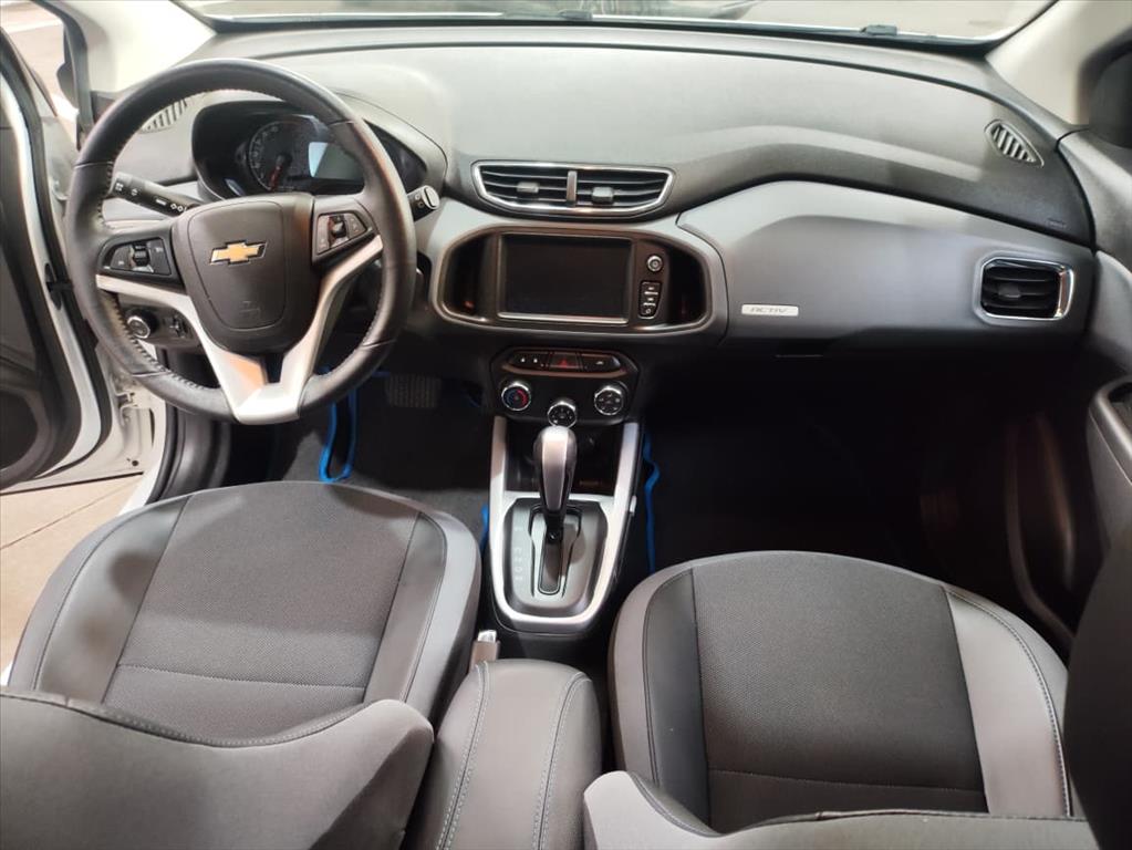 ONIX 1.4 MPFI ACTIV 8V FLEX 4P AUTOMÁTICO10