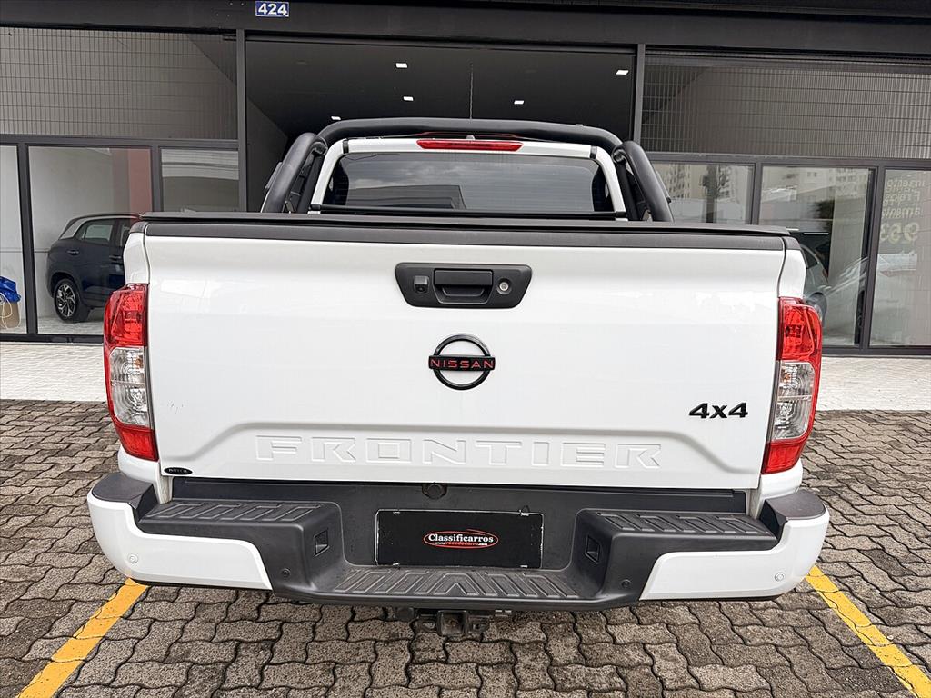 Nissan Frontier - 2.3 16V TURBO DIESEL ATTACK CD 4X4 AUTOMÁTICO