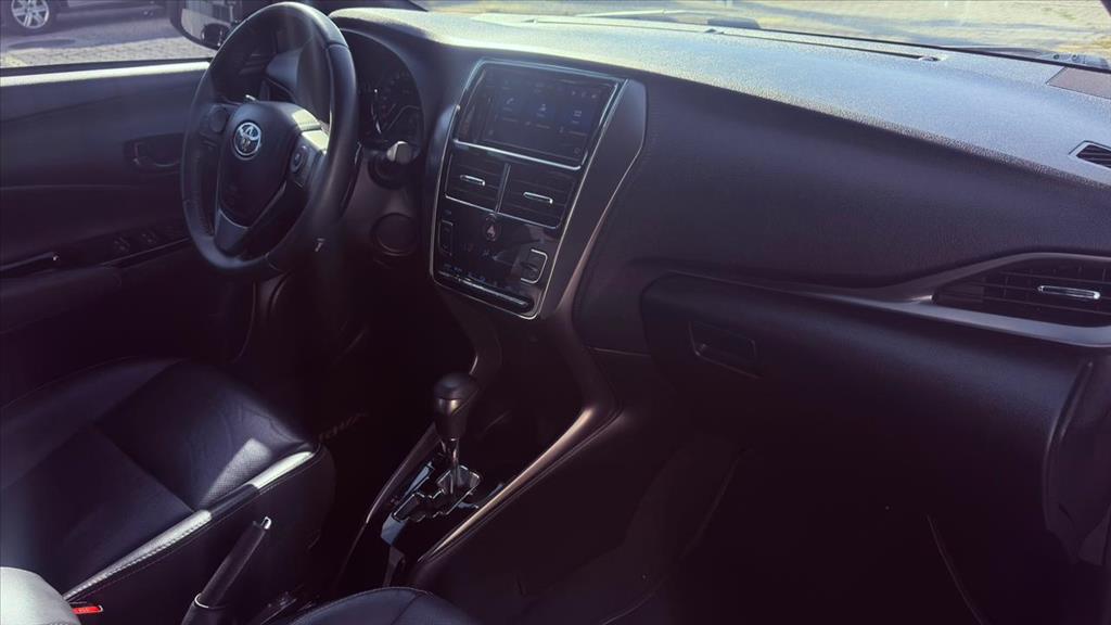 YARIS 1.5 16V FLEX XLS CONNECT MULTIDRIVE10