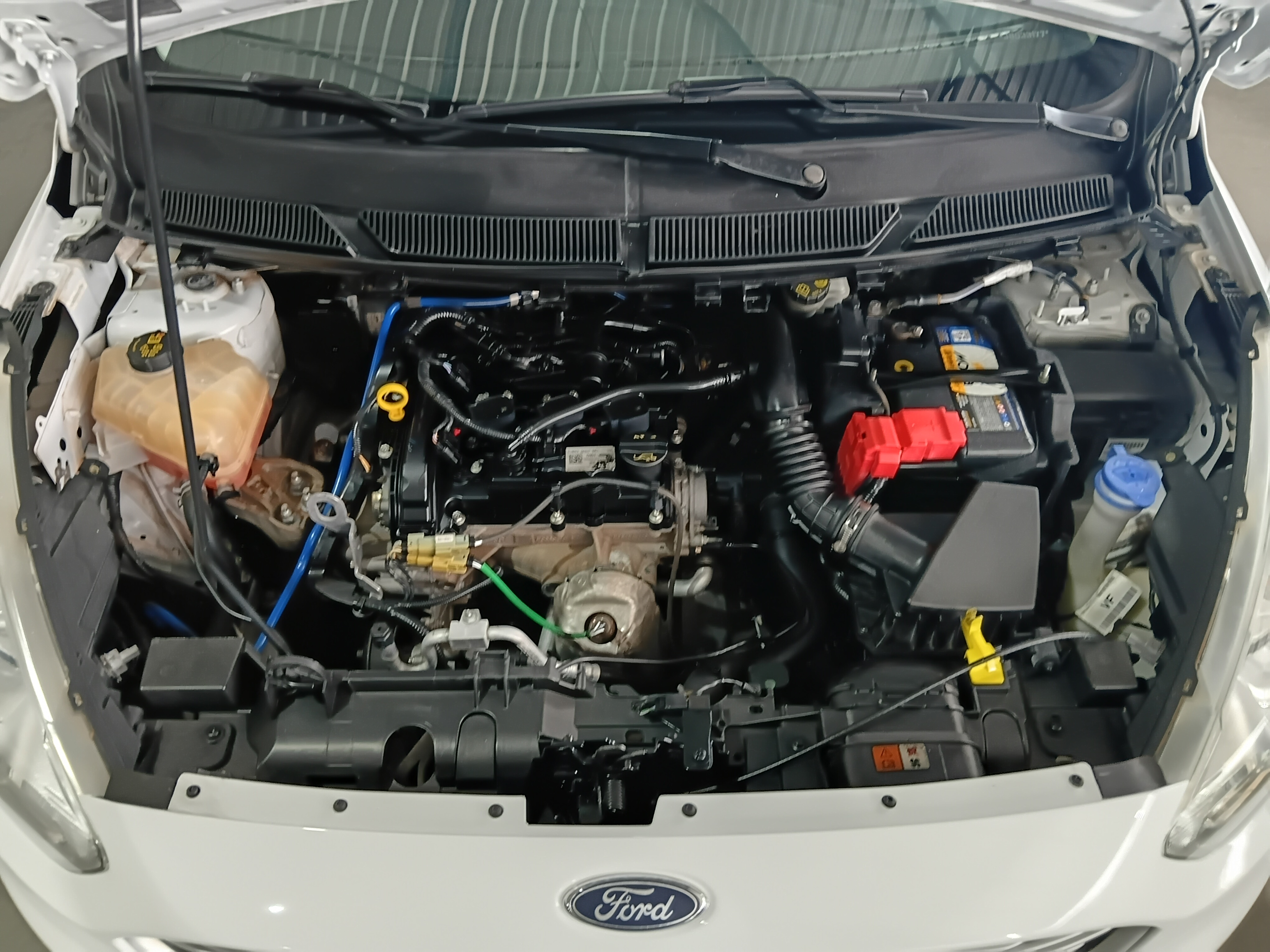 Ford-KA +-1.0 TI-VCT FLEX SE MANUAL