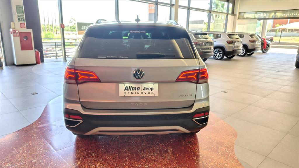 TAOS 1.4 250 TSI TOTAL FLEX COMFORTLINE AUTOMÁTICO5
