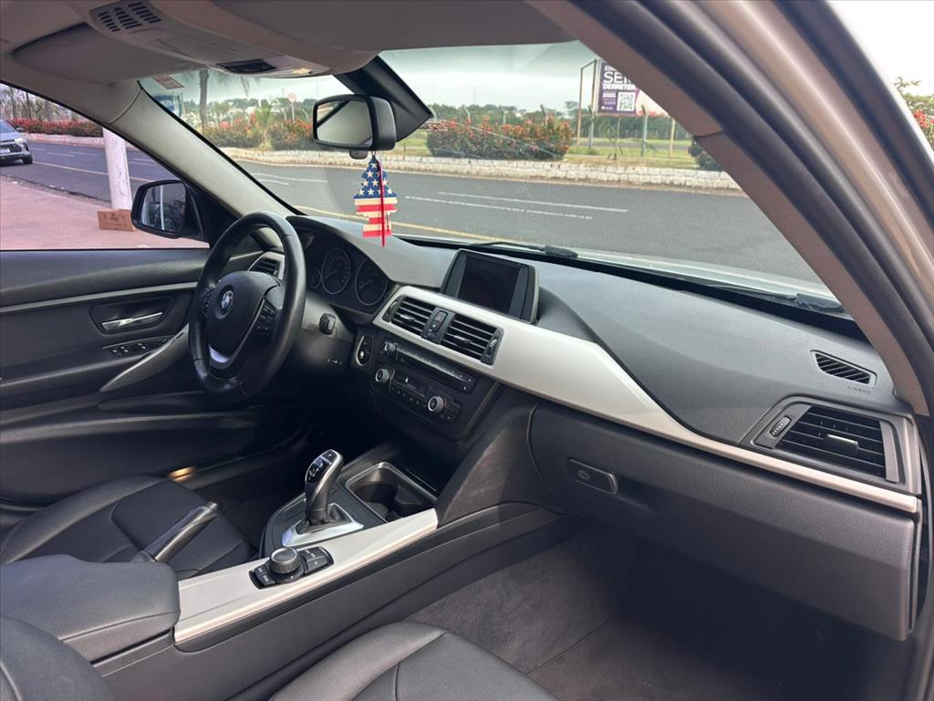 320i 2.0 16V TURBO ACTIVE FLEX 4P AUTOMÁTICO10