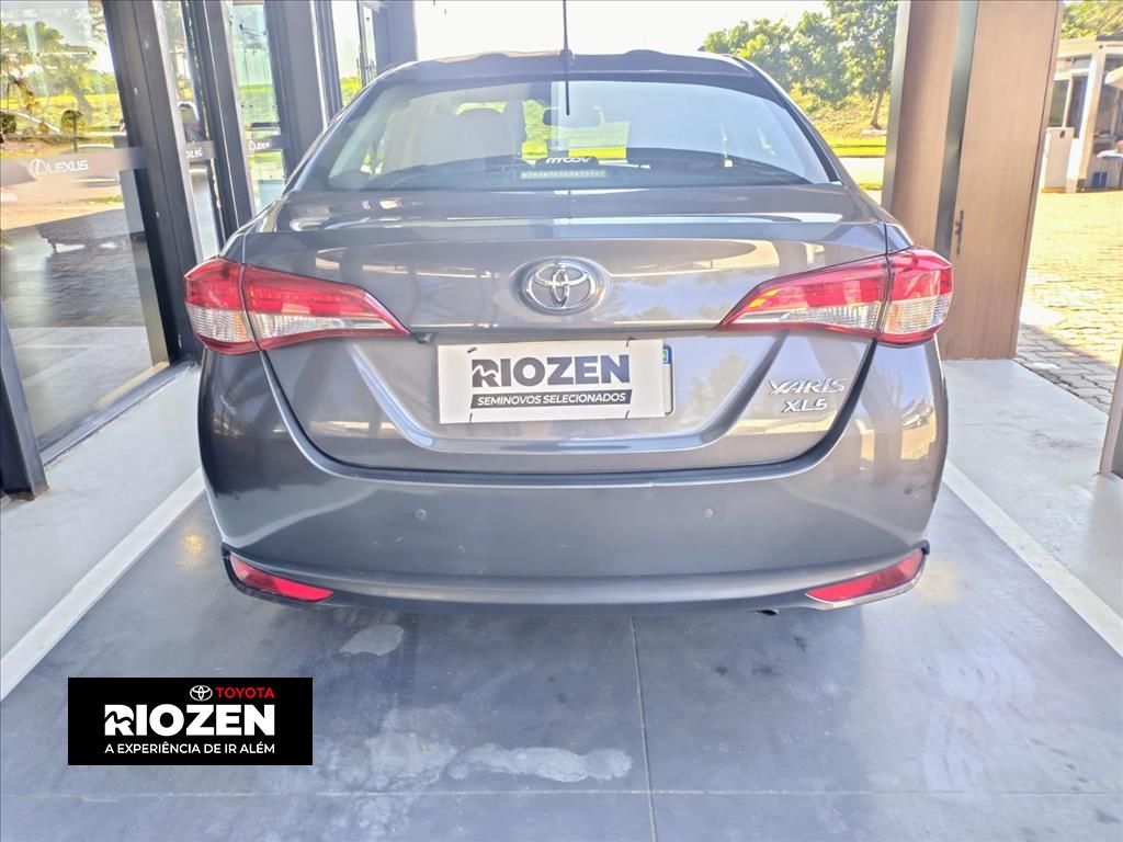 YARIS 1.5 16V FLEX SEDAN XLS CONNECT MULTIDRIVE5