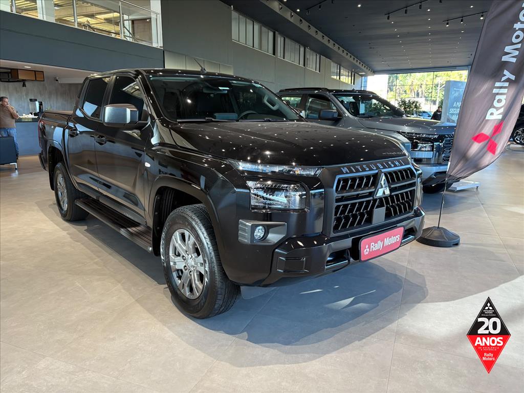 Mitsubishi-TRITON-2.4 BITURBO DIESEL CD GLS 4X4 AUTOMÁTICO