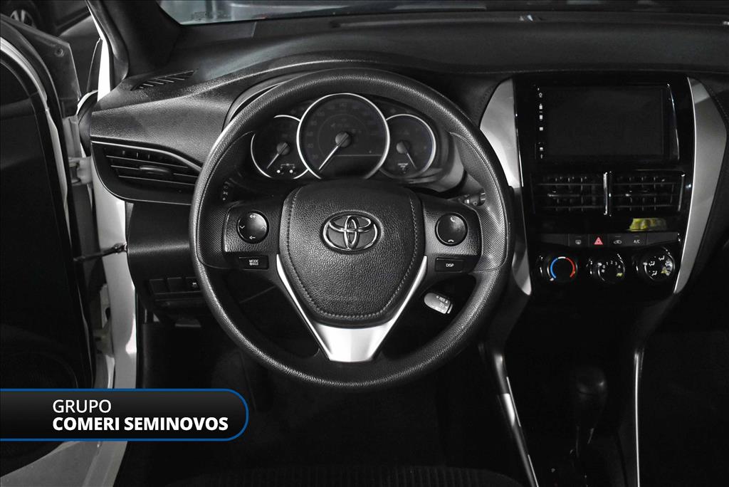 YARIS 1.3 16V FLEX XL LIVE MULTIDRIVE8