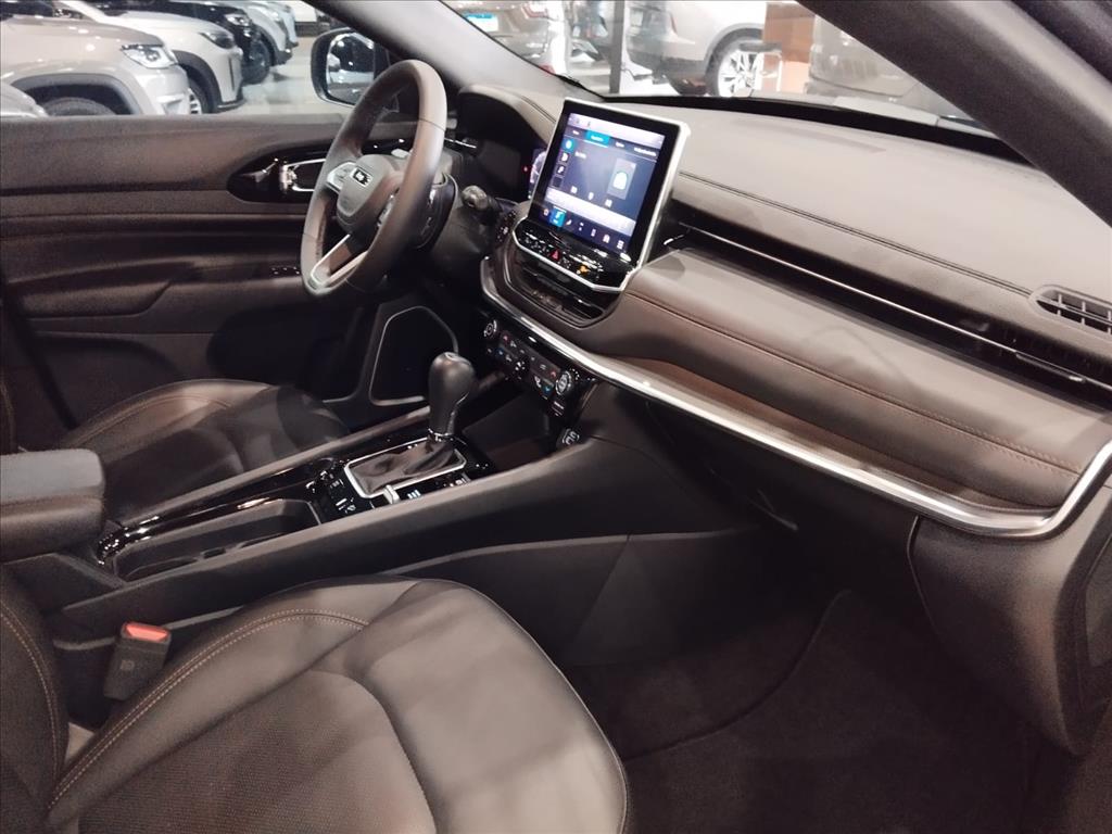 COMPASS 2.0 HURRICANE 4 TURBO GASOLINA OVERLAND AT99