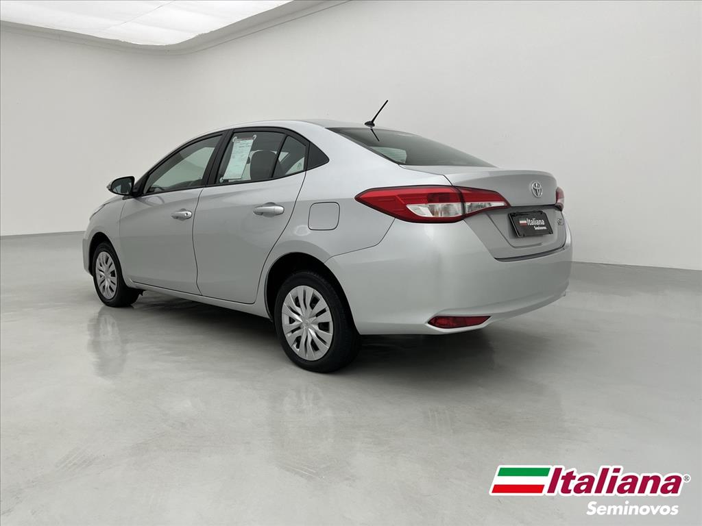 YARIS 1.5 16V FLEX SEDAN XL MULTIDRIVE2