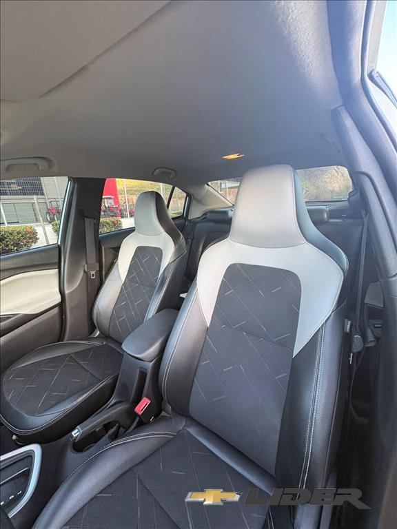 ONIX PLUS 1.0 TURBO FLEX PREMIER AUTOMÁTICO2