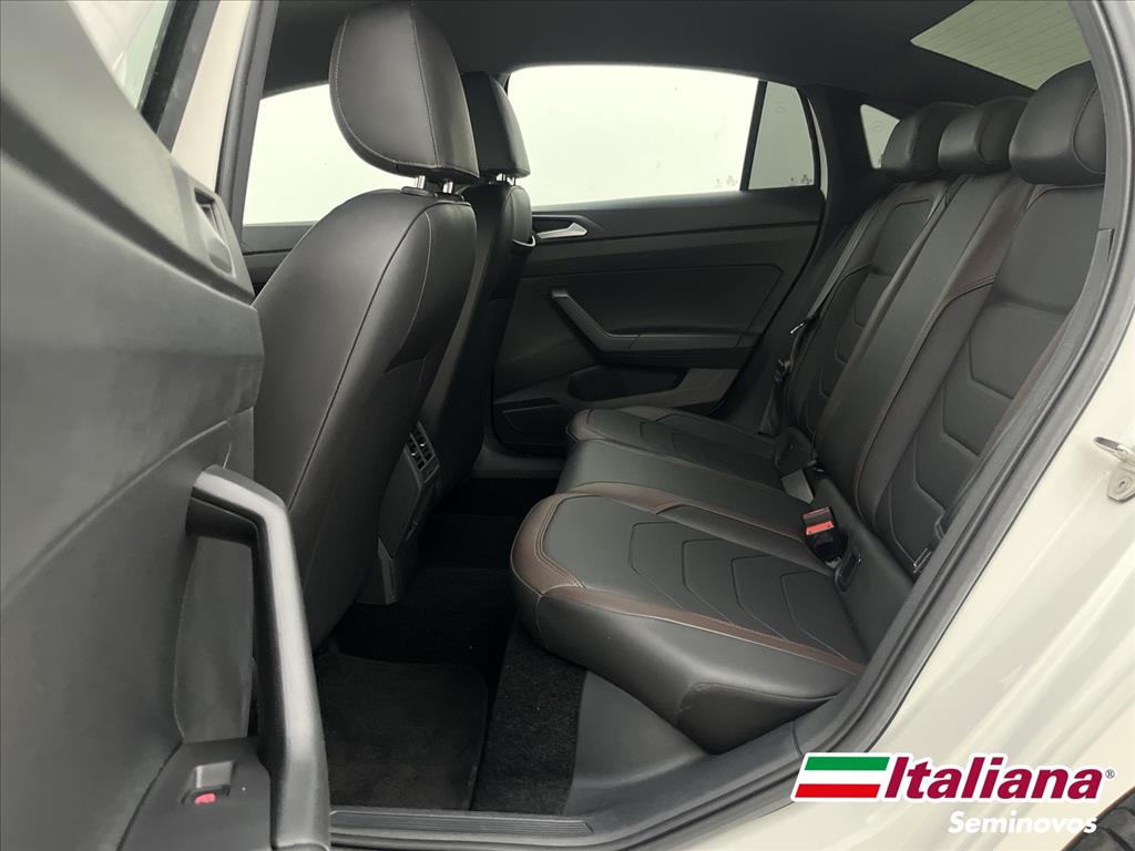 VIRTUS 1.0 200 TSI HIGHLINE AUTOMÁTICO13