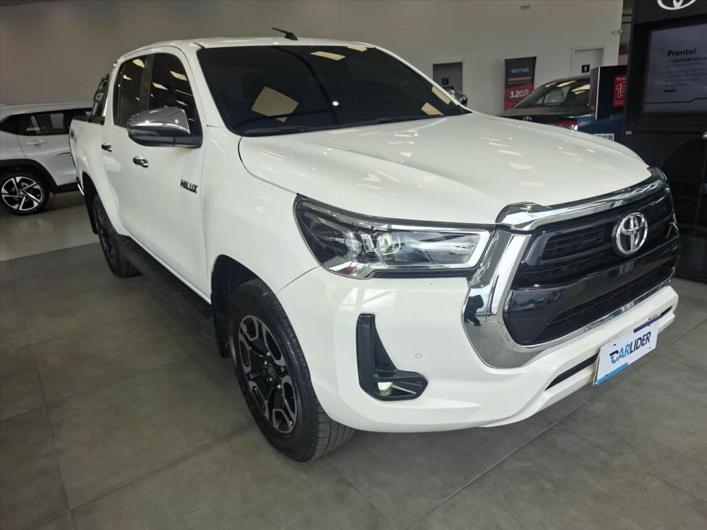 HILUX 2.8 D-4D TURBO DIESEL CD SRV 4X4 AUTOMÁTICO2