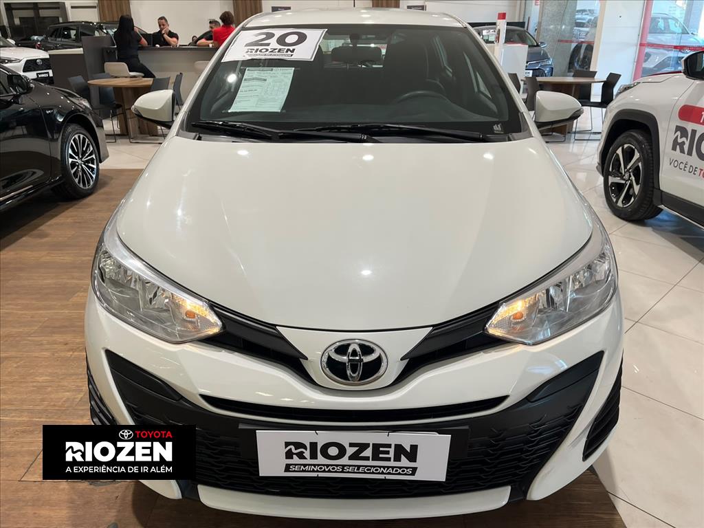 YARIS 1.3 16V FLEX XL LIVE MULTIDRIVE4